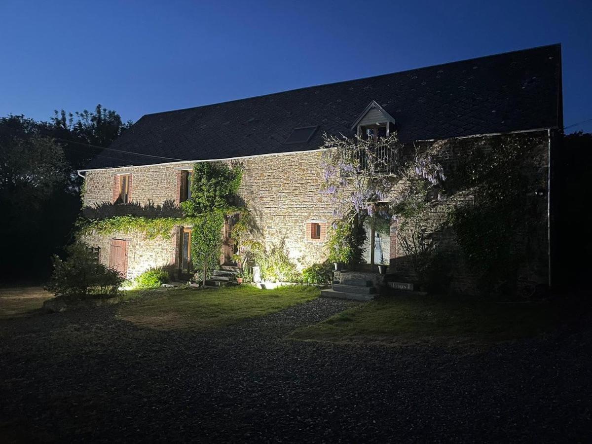 Les Rouges Terres Gites - La Vieille Grange Saint-Amand (Manche) Exterior foto